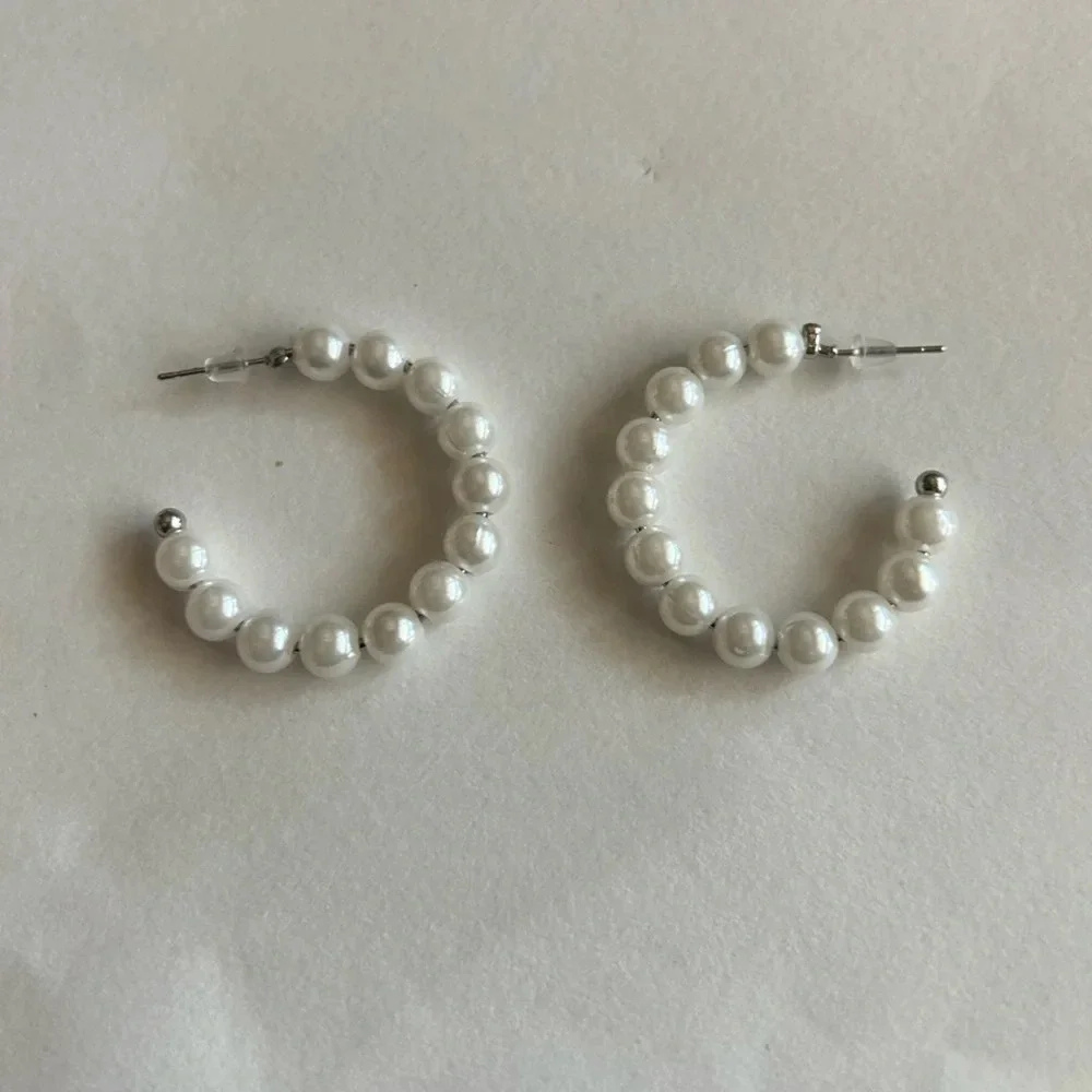 3/$20 Silver Tone White Faux-Pearl Beaded Hoop Stud Earrings 1